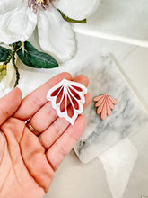 Load image into Gallery viewer, Art Deco Leaf Polymer Clay Cutter