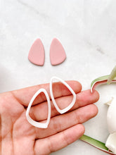 Load image into Gallery viewer, Organic Triangle Mirrored Set Polymer Clay Cutter