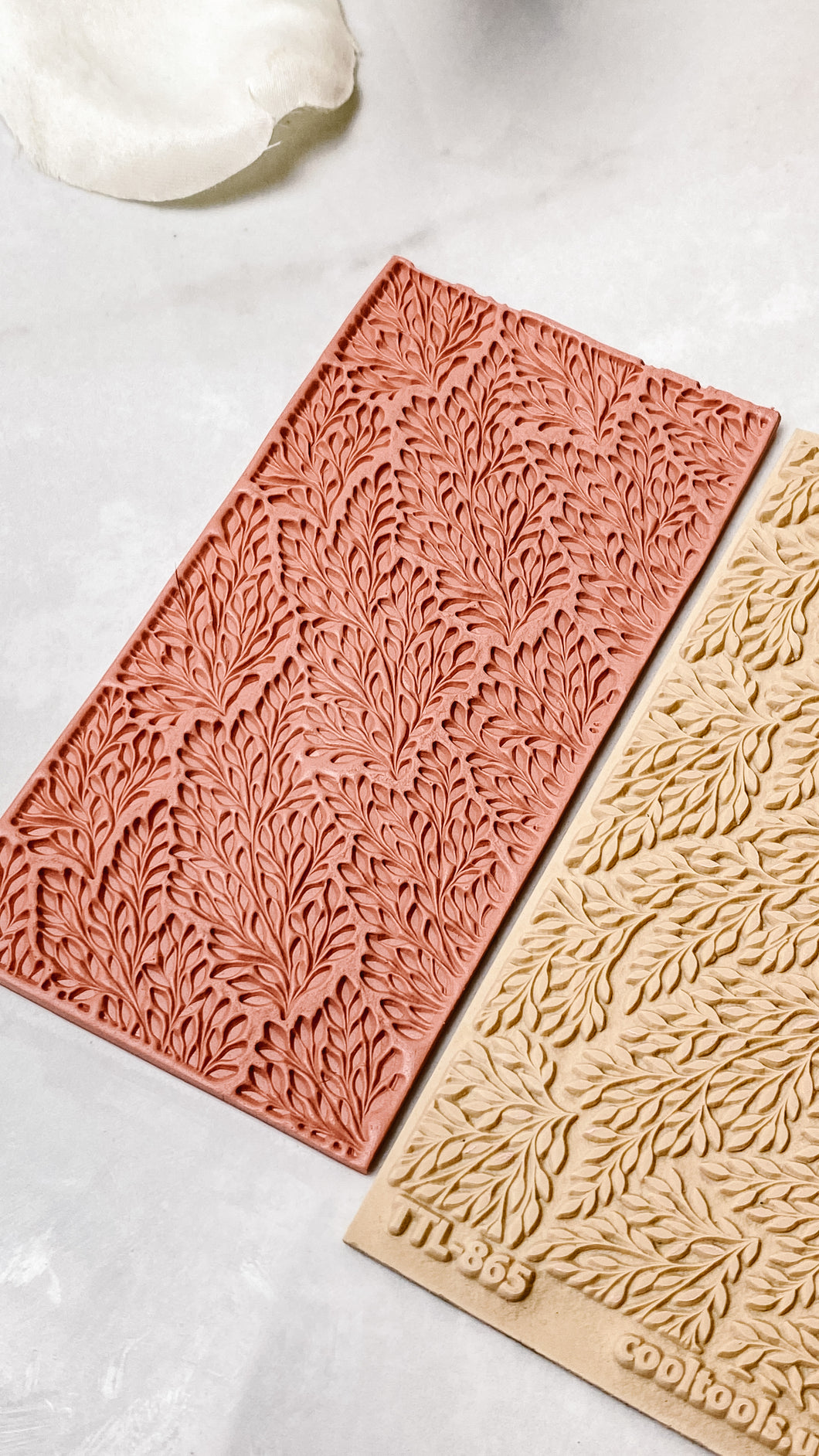Swaying Branches Texture Mat