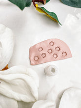 Load image into Gallery viewer, Flower #4 Micro Cutter