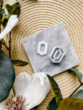 Load image into Gallery viewer, Scalloped Old School Window Frame Polymer Clay Cutter