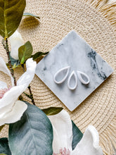 Load image into Gallery viewer, Teardrop Rounded Polymer Clay Cutters