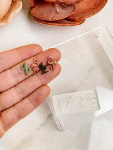 Load image into Gallery viewer, Cacti & Flamingo Micro Mold