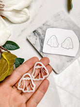 Load image into Gallery viewer, Flash Ghost Polymer Clay Cutter