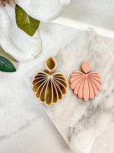 Load image into Gallery viewer, Floral Set Polymer Clay Cutters