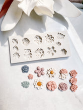 Load image into Gallery viewer, Stud #3 Floral Mould