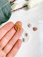 Load image into Gallery viewer, Roses Stud Mold