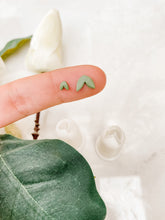 Load image into Gallery viewer, Double Leaf Micro Cutter