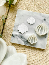 Load image into Gallery viewer, Floral Polymer Clay Cutter