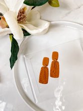 Load image into Gallery viewer, The Jasmine in Deep Orange