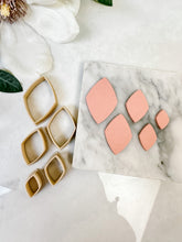 Load image into Gallery viewer, Rhombus Rounded Walls Polymer Clay Cutter