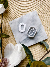 Load image into Gallery viewer, Scalloped Old School Window Frame Polymer Clay Cutter