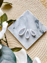 Load image into Gallery viewer, Teardrop Rounded Polymer Clay Cutters