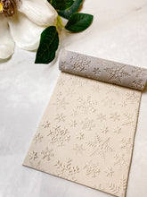 Load image into Gallery viewer, Snowflake Texture Roller