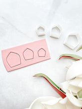 Load image into Gallery viewer, Dome Sharp Clay Cutter