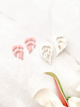 Load image into Gallery viewer, Monstera Monkey Mask Tetra Polymer Clay Cutter