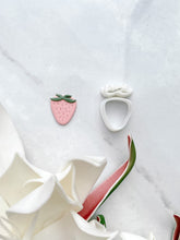 Load image into Gallery viewer, Strawberry Set Polymer Clay Cutter