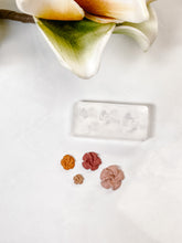Load image into Gallery viewer, Micro Floral Mold 27