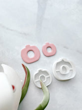 Load image into Gallery viewer, Modern Vase Polymer Clay Cutter