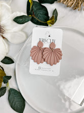 Load image into Gallery viewer, The Lidia