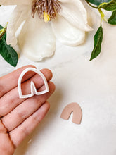 Load image into Gallery viewer, Organic Arch Polymer Clay Cutter