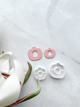 Load image into Gallery viewer, Modern Vase Polymer Clay Cutter