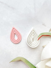 Load image into Gallery viewer, Extruded Teardrop Polymer Clay Cutter