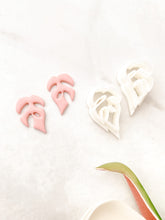 Load image into Gallery viewer, Monstera Monkey Mask Tetra Polymer Clay Cutter