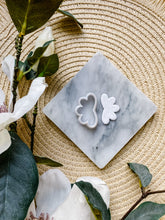 Load image into Gallery viewer, Half Scalloped Flower Polymer Clay Cutter