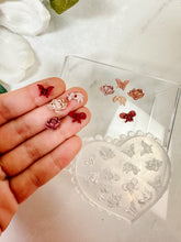 Load image into Gallery viewer, Micro Floral Mold 38