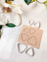 Load image into Gallery viewer, Framed Triangle Polymer Clay Cutters