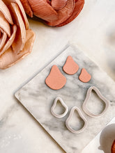 Load image into Gallery viewer, Pear Shape Polymer Clay Cutter