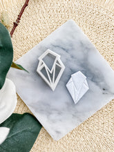 Load image into Gallery viewer, Shield Polymer Clay Cutter