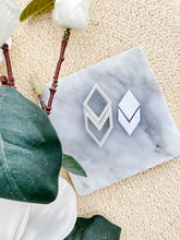 Load image into Gallery viewer, Rhombus Dangle