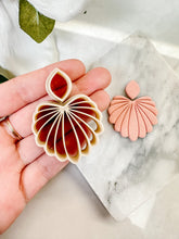 Load image into Gallery viewer, Floral Set Polymer Clay Cutters