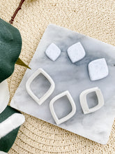 Load image into Gallery viewer, Elegant Rhombus Polymer Clay Cutter
