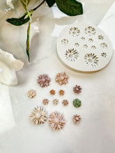 Load image into Gallery viewer, Stud Floral Mold #7