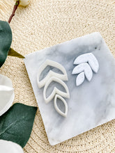 Load image into Gallery viewer, Floral Triple Dangle Set