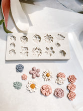 Load image into Gallery viewer, Stud #3 Floral Mould