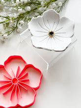 Load image into Gallery viewer, Flower Trinket Dish Clay Cutter PCC1377
