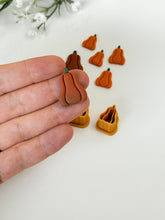 Load image into Gallery viewer, Pumpkin Squash 2025 Polymer Clay Cutter
