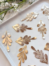 Load image into Gallery viewer, 18K Gold/Real Platinum Plated Textured Brass Big Leaf Pendant with One Hole
