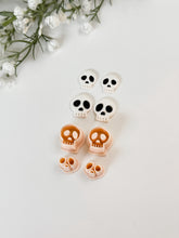 Load image into Gallery viewer, Skull with Details Halloween 2025 Polymer Clay Cutter
