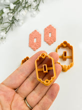 Load image into Gallery viewer, Vintage Scalloped Donut with Drill Guides Polymer Clay Cutter
