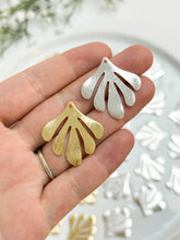 Load image into Gallery viewer, 24K Gold/925 Sterling Silver Plated Tropical Leaf Charm with One Hole
