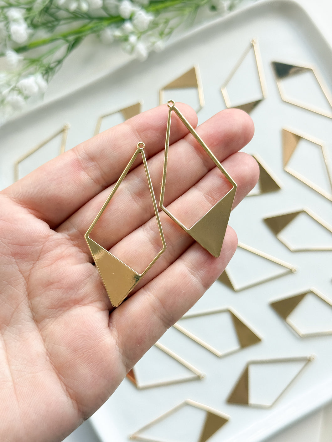 18K Gold Plated Rhombus Pendant Bezel with One Hole