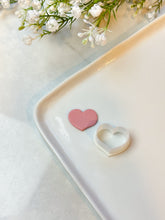 Load image into Gallery viewer, Organic Chunky Heart Polymer Clay Cutter
