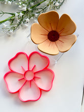 Load image into Gallery viewer, Spring Flower #4 Trinket Dish/Coaster Clay Cutter PCC1808
