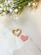Load image into Gallery viewer, Perfect Heart Polymer Clay Cutter
