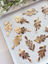 Load image into Gallery viewer, 18K Gold/Real Platinum Plated Textured Brass Big Leaf Pendant with One Hole
